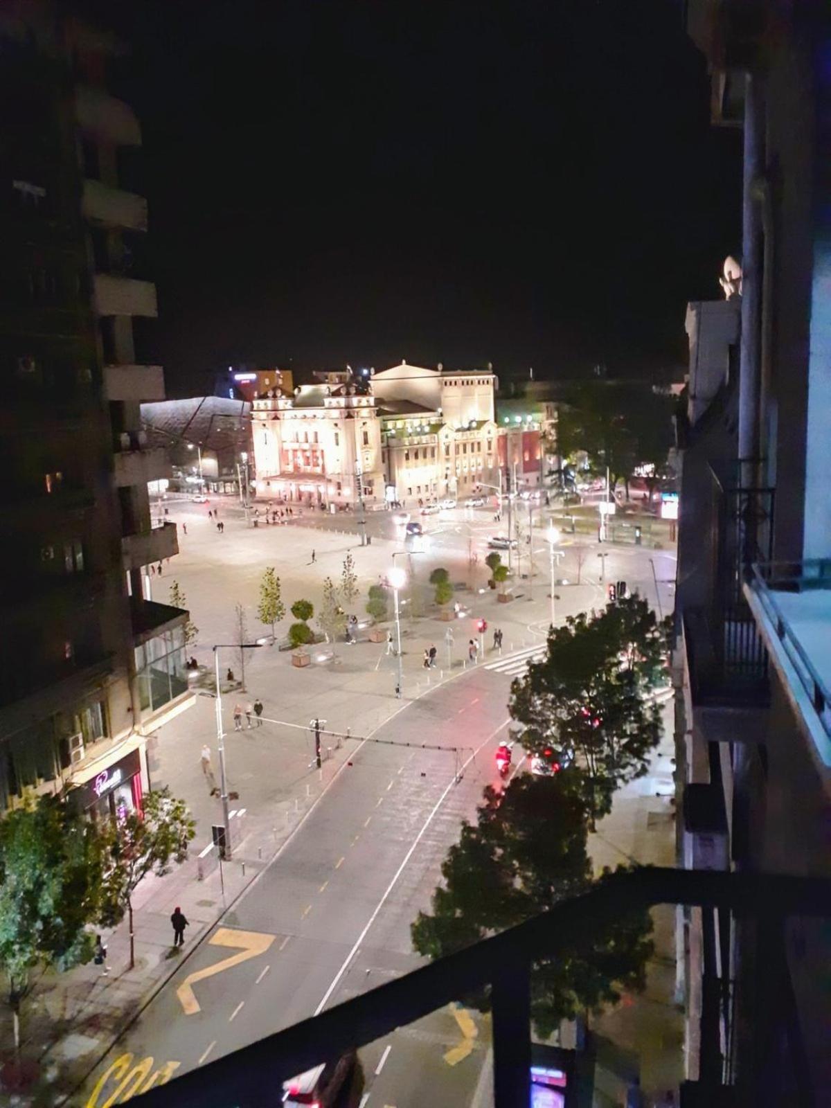 Authentic Belgrade Centre Apartments For Large Groups, Republic Square - Up To 47 People In 5 Apartments الغرفة الصورة